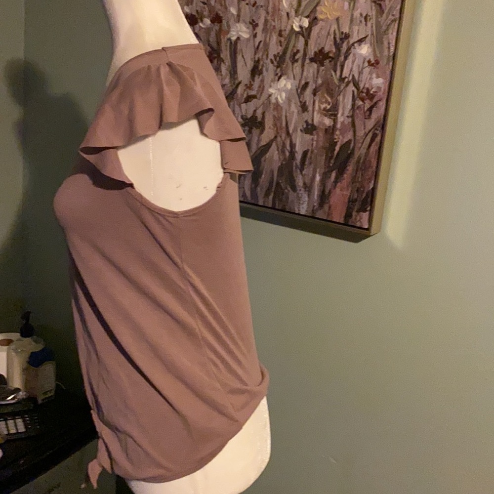 Top - Picture 2 of 3